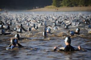 Sportart mit O am Anfang - Open Water Schwimmen