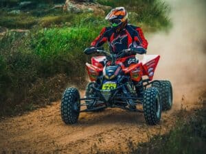 Sportart mit Q am Anfang - Quad Racing