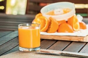 Getränk mit O - Orangensaft