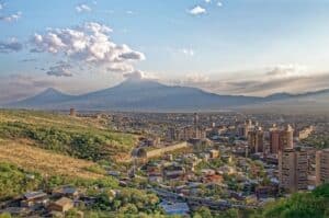 Hauptstadt mit Y - Yerevan